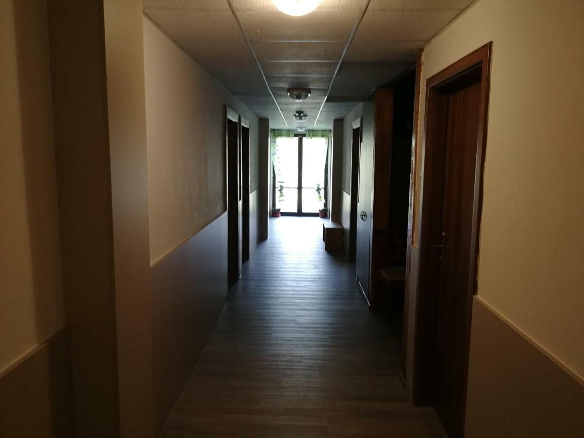 Hotel Kormoran Zlenice Exterior photo